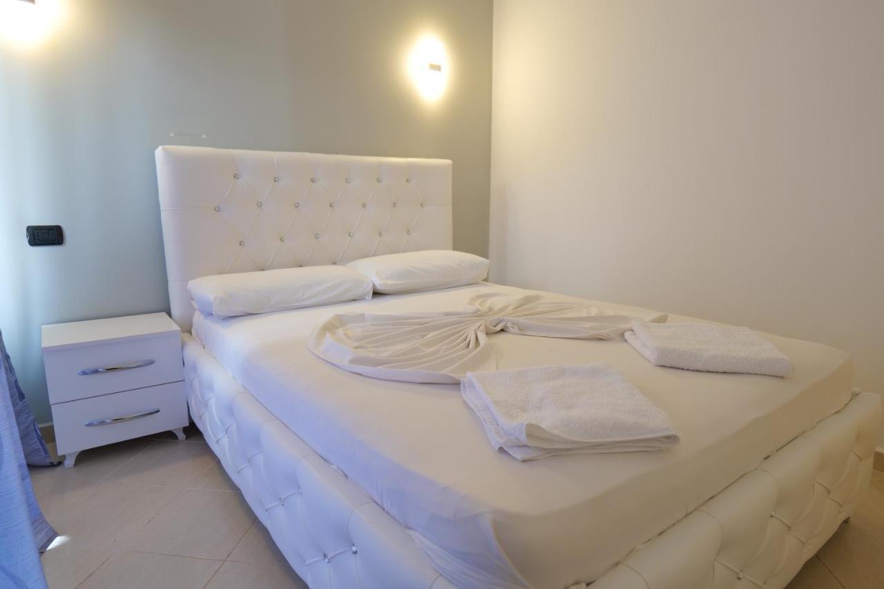 Hotel Dior Saranda Dış mekan fotoğraf