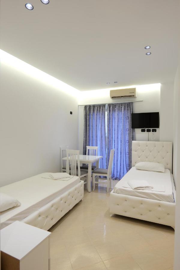 Hotel Dior Saranda Dış mekan fotoğraf