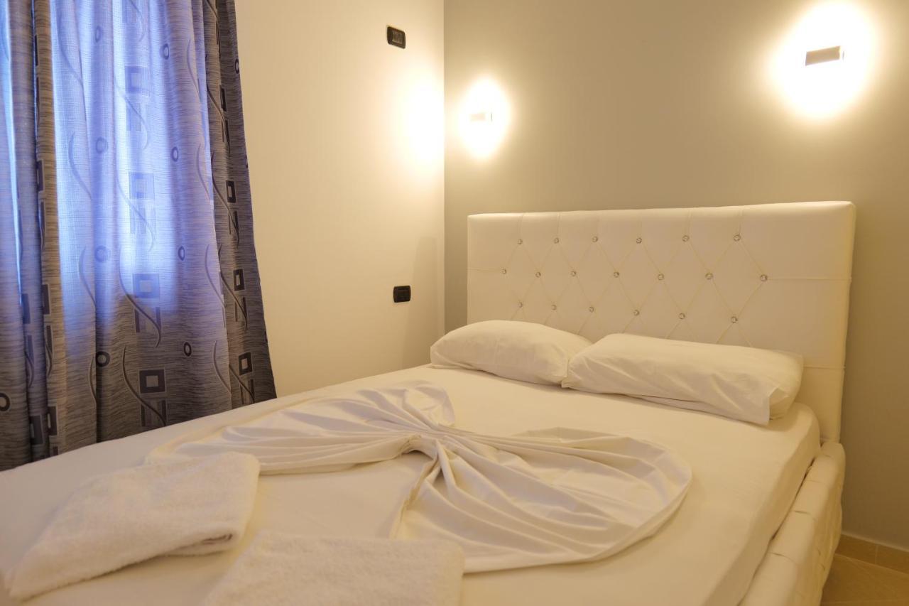 Hotel Dior Saranda Dış mekan fotoğraf